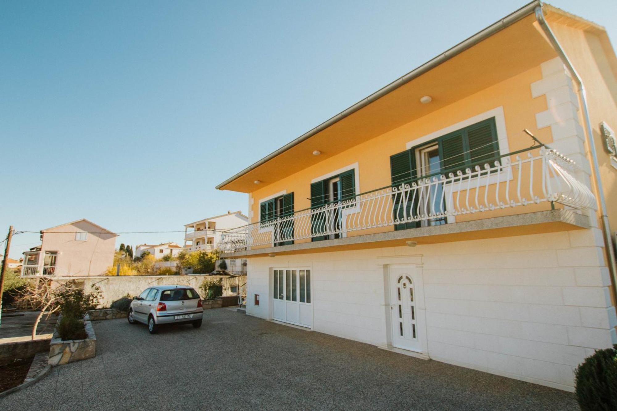Apartments With A Parking Space Marina, Trogir - 11554 Exterior foto
