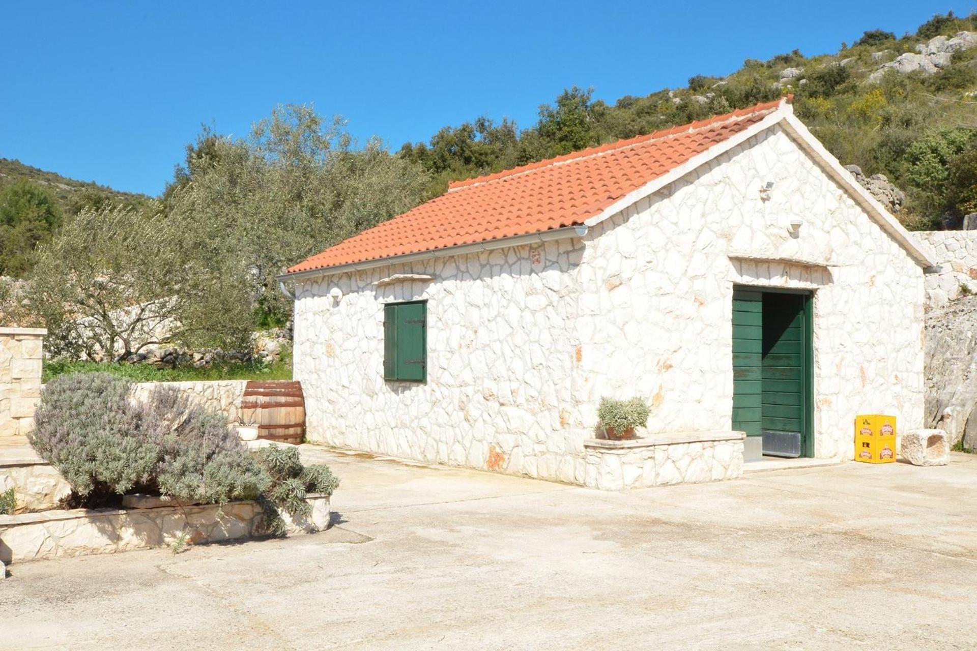 Apartments With A Parking Space Marina, Trogir - 11554 Exterior foto