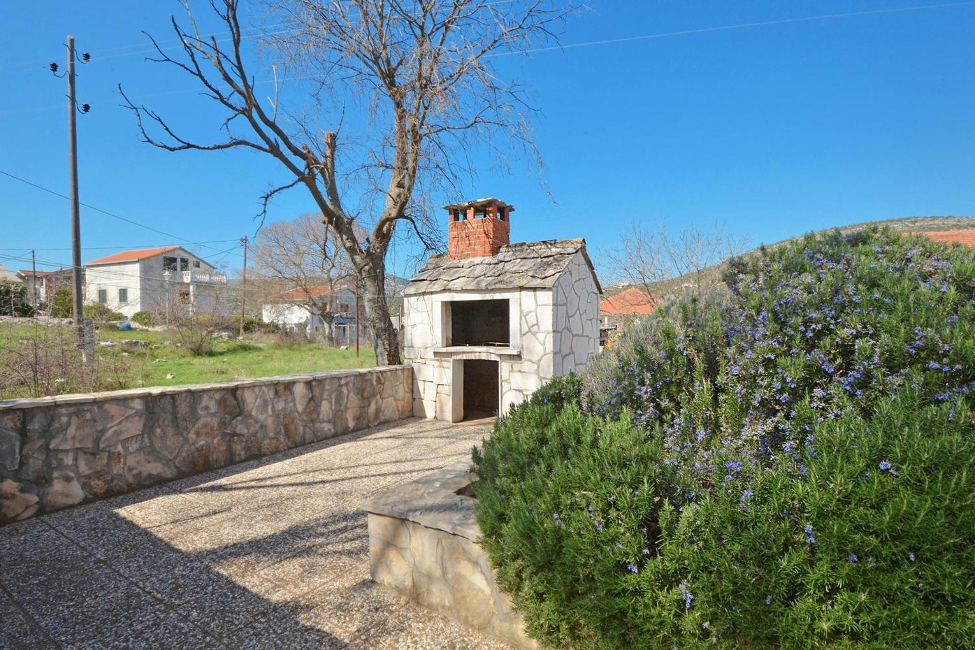 Apartments With A Parking Space Marina, Trogir - 11554 Exterior foto