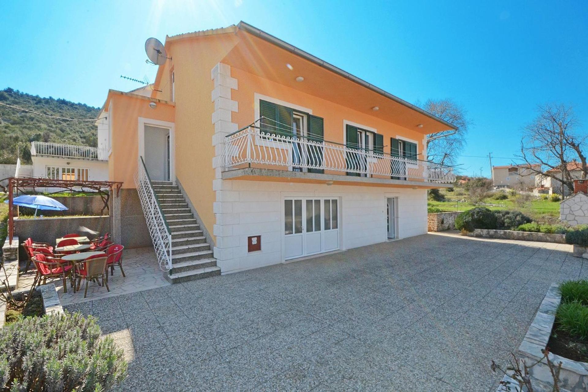 Apartments With A Parking Space Marina, Trogir - 11554 Exterior foto